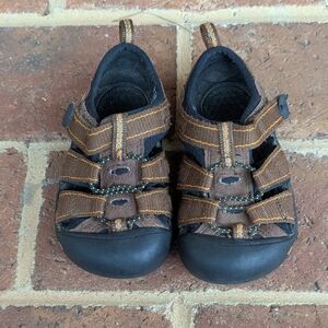 Keen Newport Brown Black Water Washable Durable Sandals Shoes Boys Toddler 7